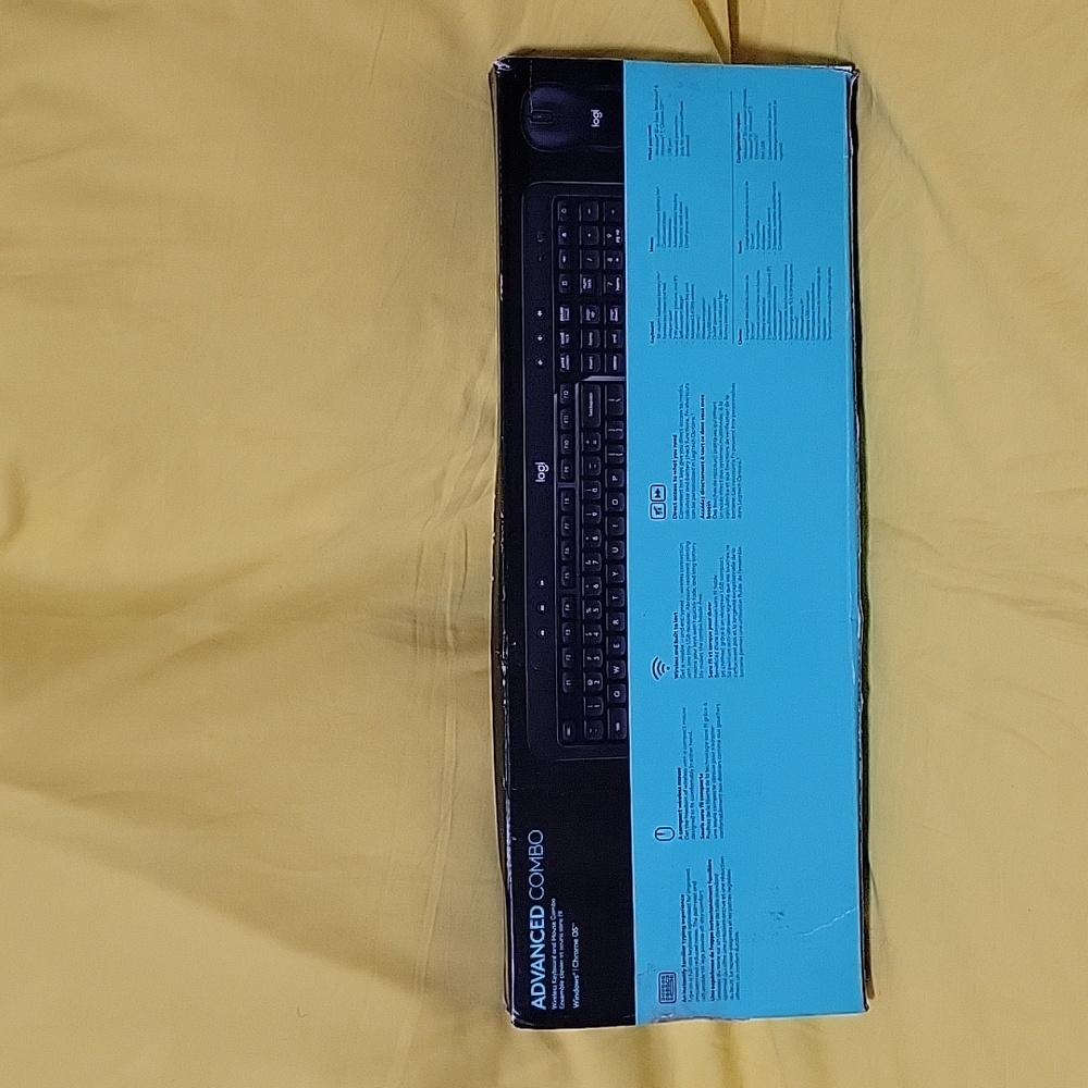 Logitech Advanced Wireless Keyboard & Mouse Combo - Picture 2 of 3